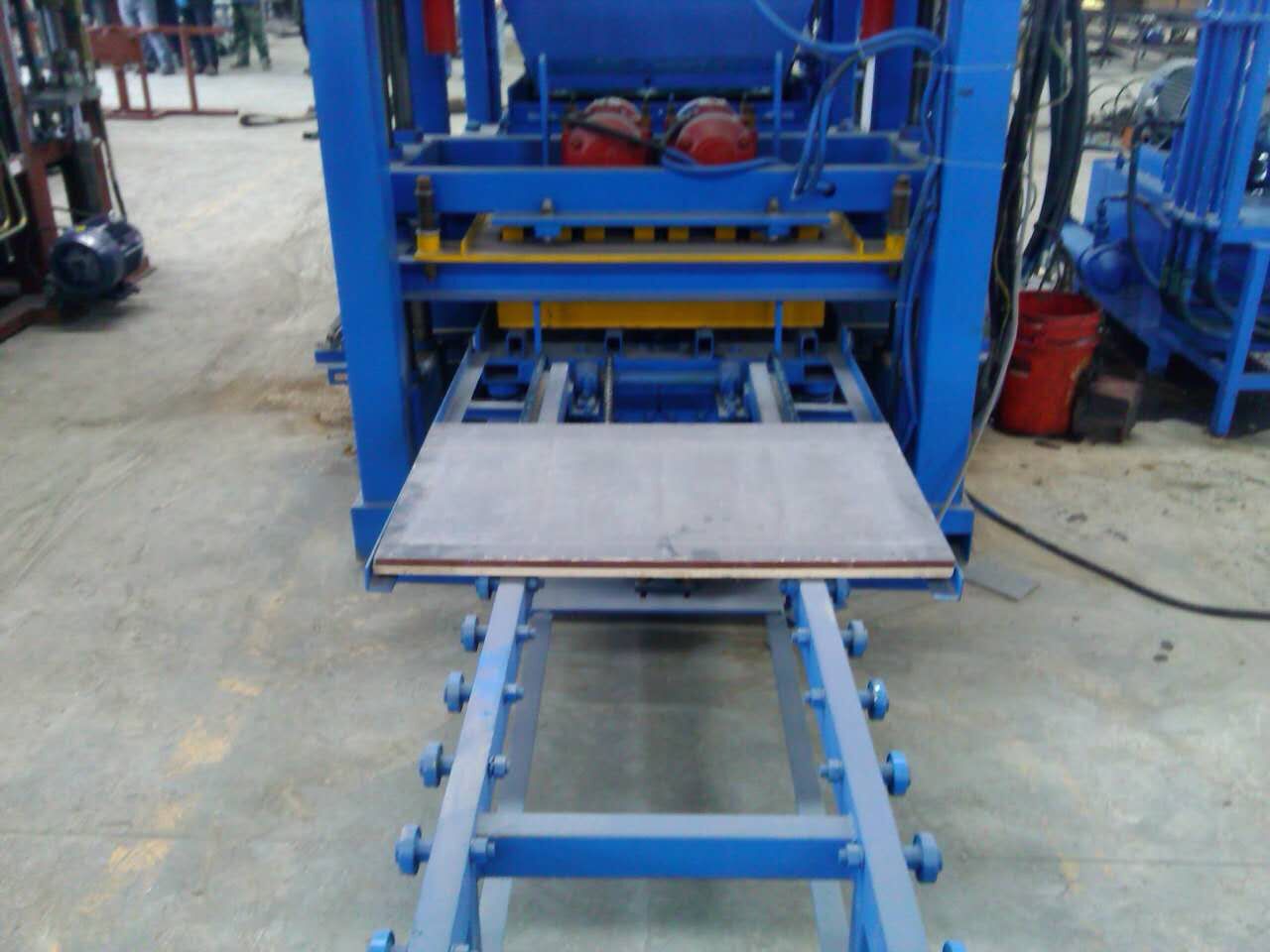 ZCJK Block machine factory (6).jpg ZCJK Block machine factory (6).jpg