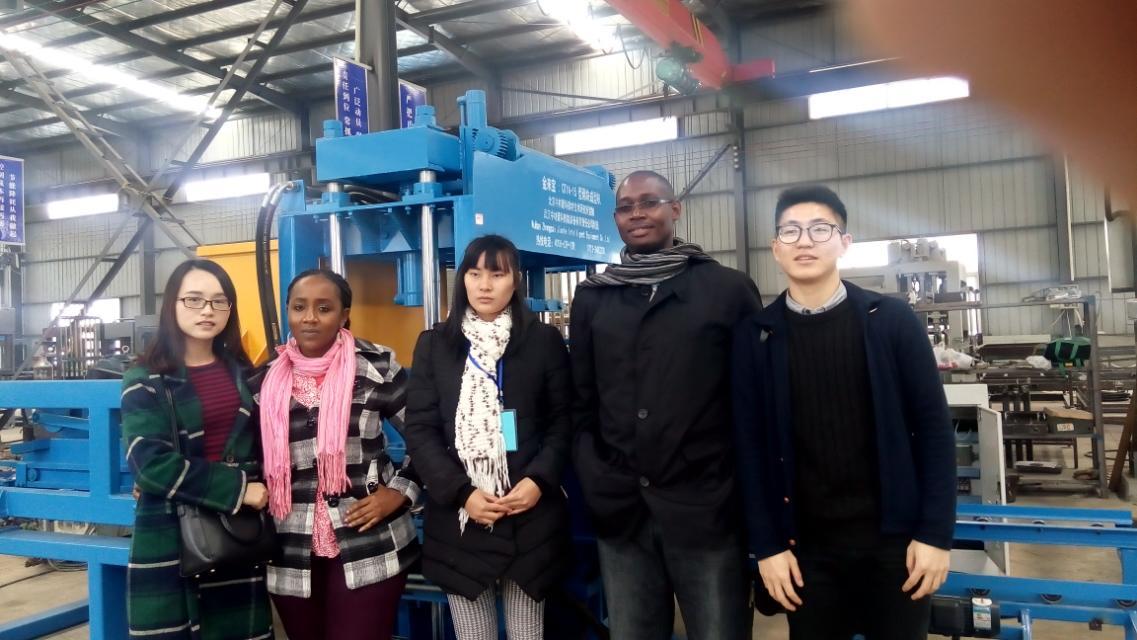 Welcome our client to visit wuhan zcjk factory 