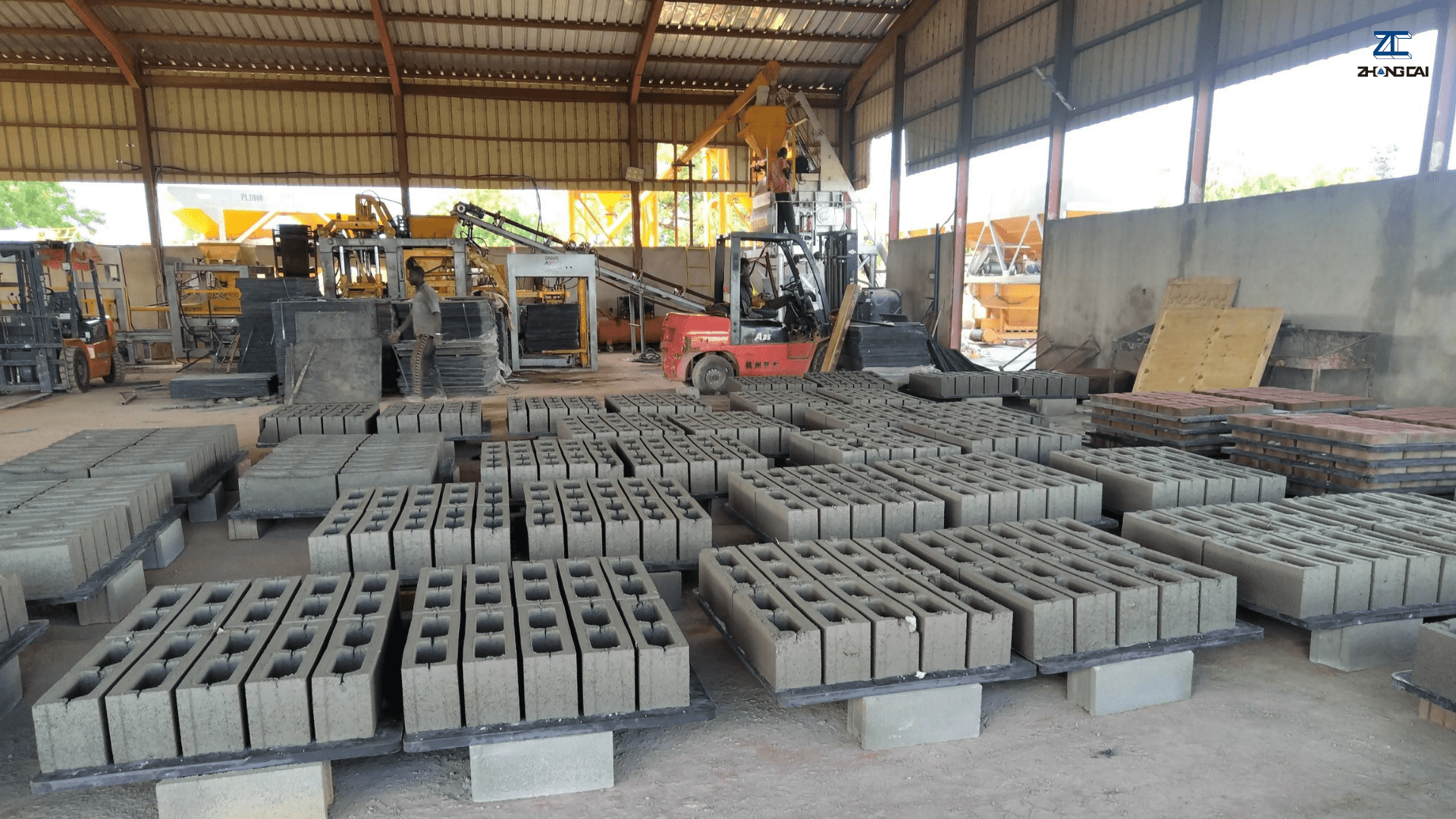 ZC900 automatic block machine for recycled material production.png