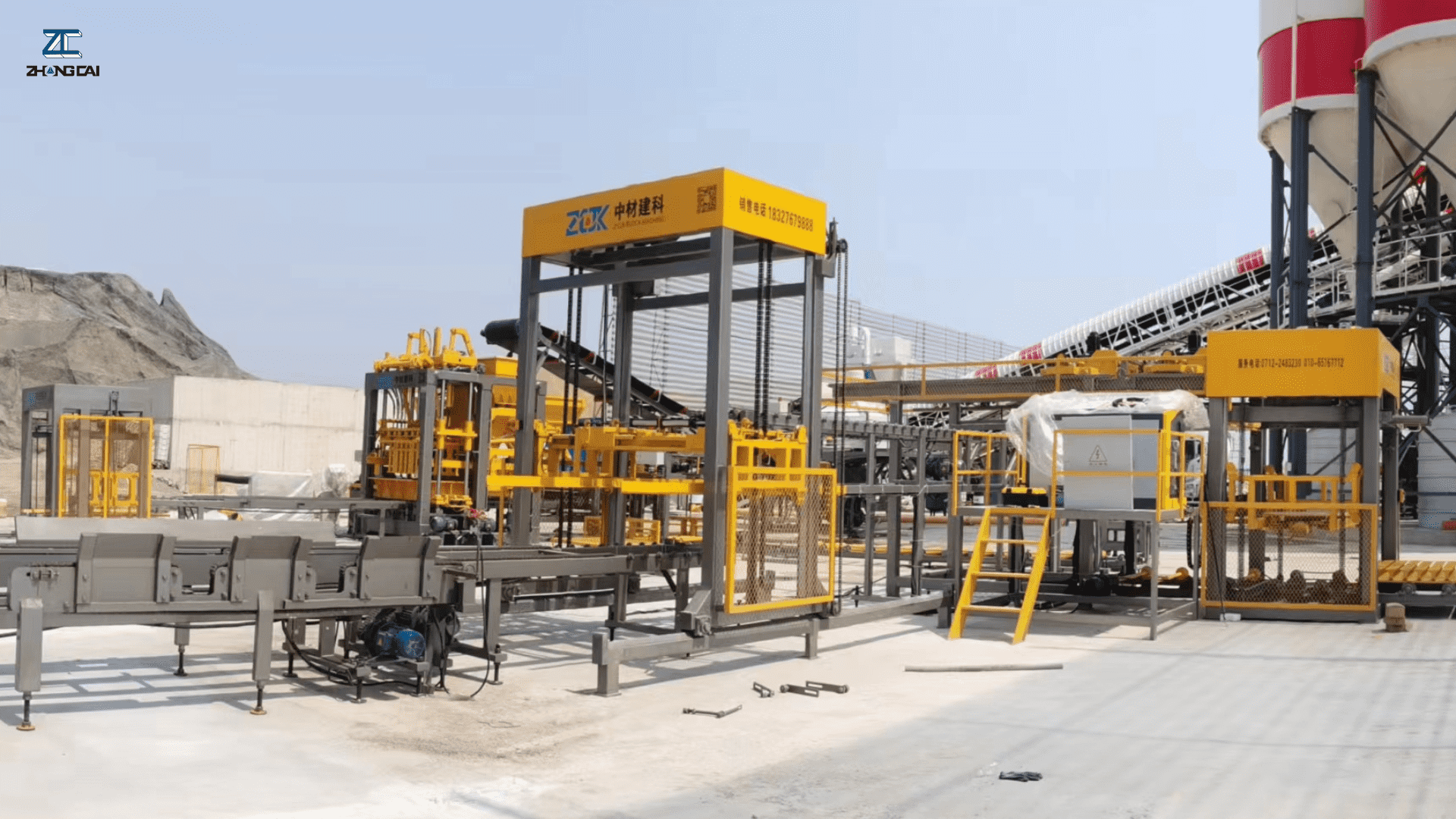 02 fully automatic concrete block making machine for infrastructure block production.png